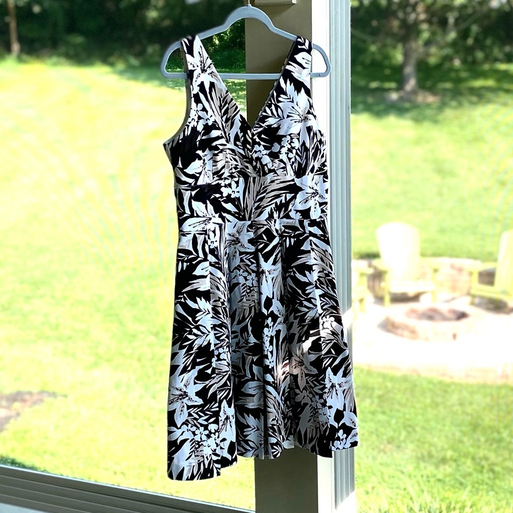 WHBM Black, Tan, and White Sleeveless A-line Dress
